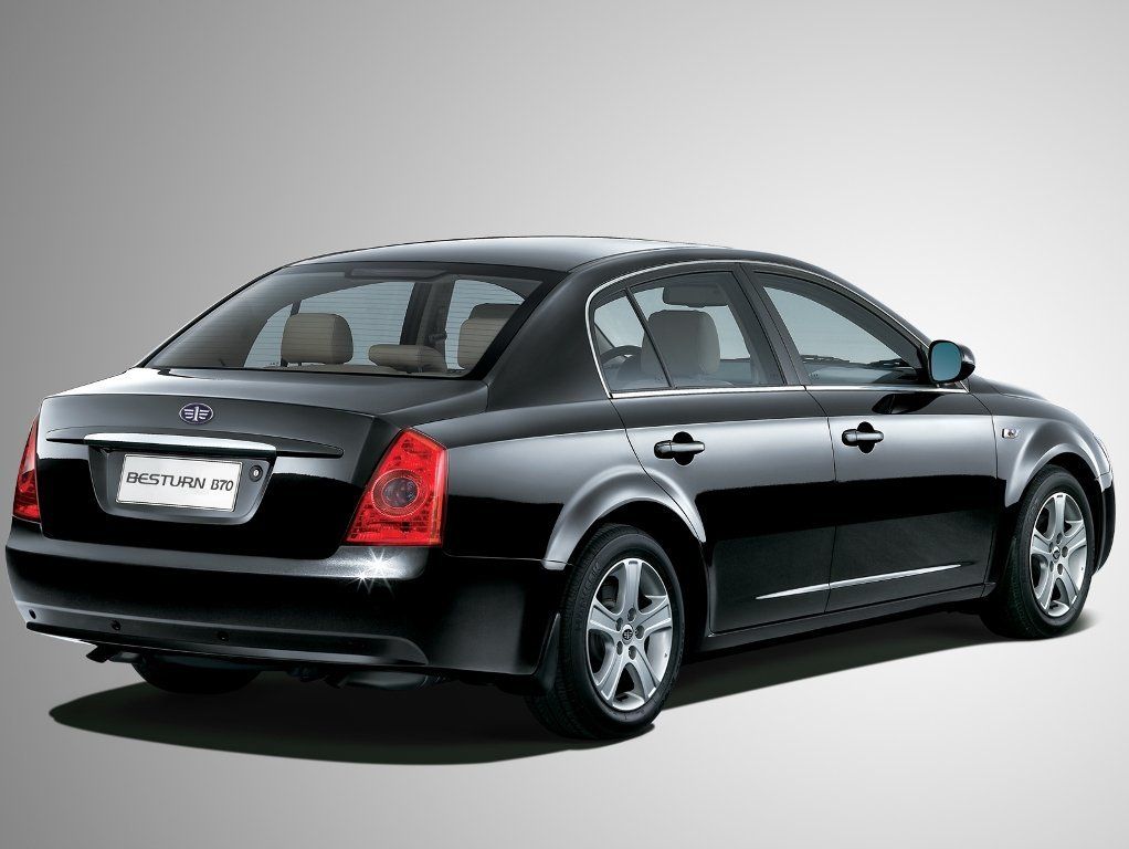 Автомобиль faw b70