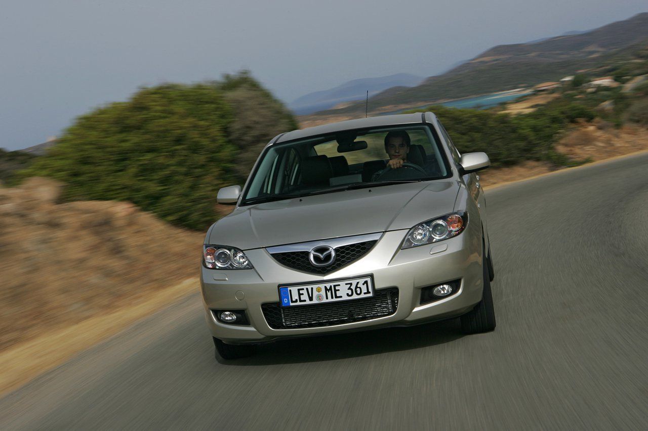 2009 г. Мазда седан 2006. Mazda 3 BK Рестайлинг.