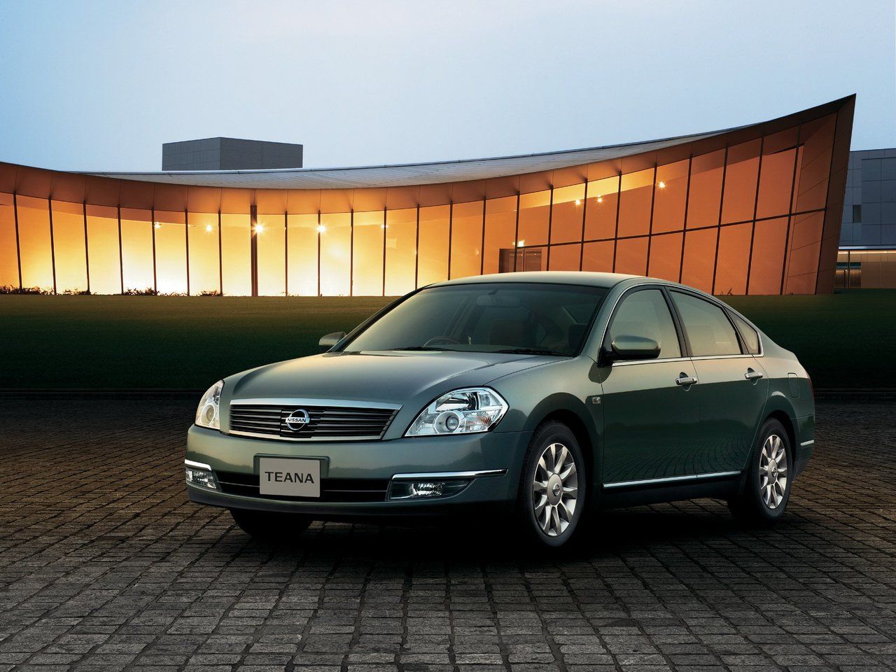 Nissan Teana I Рестайлинг 2005 – 2008 Седан: кузов, класс, тип и объём  двигателя, коробка передач, разгон, фото - CarsWeek.ru