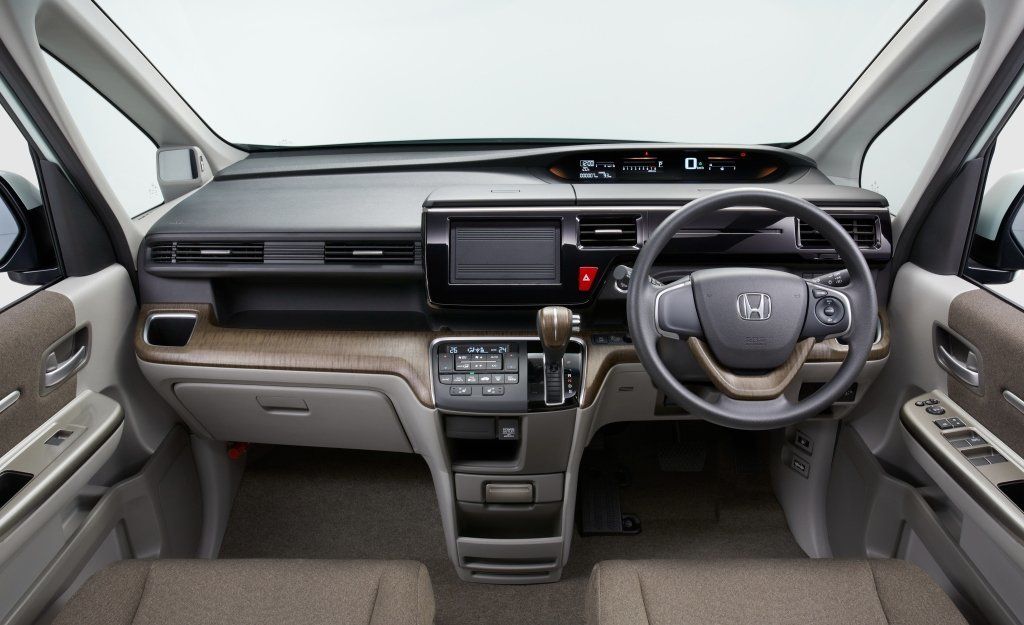 Honda stepwgn фото салона