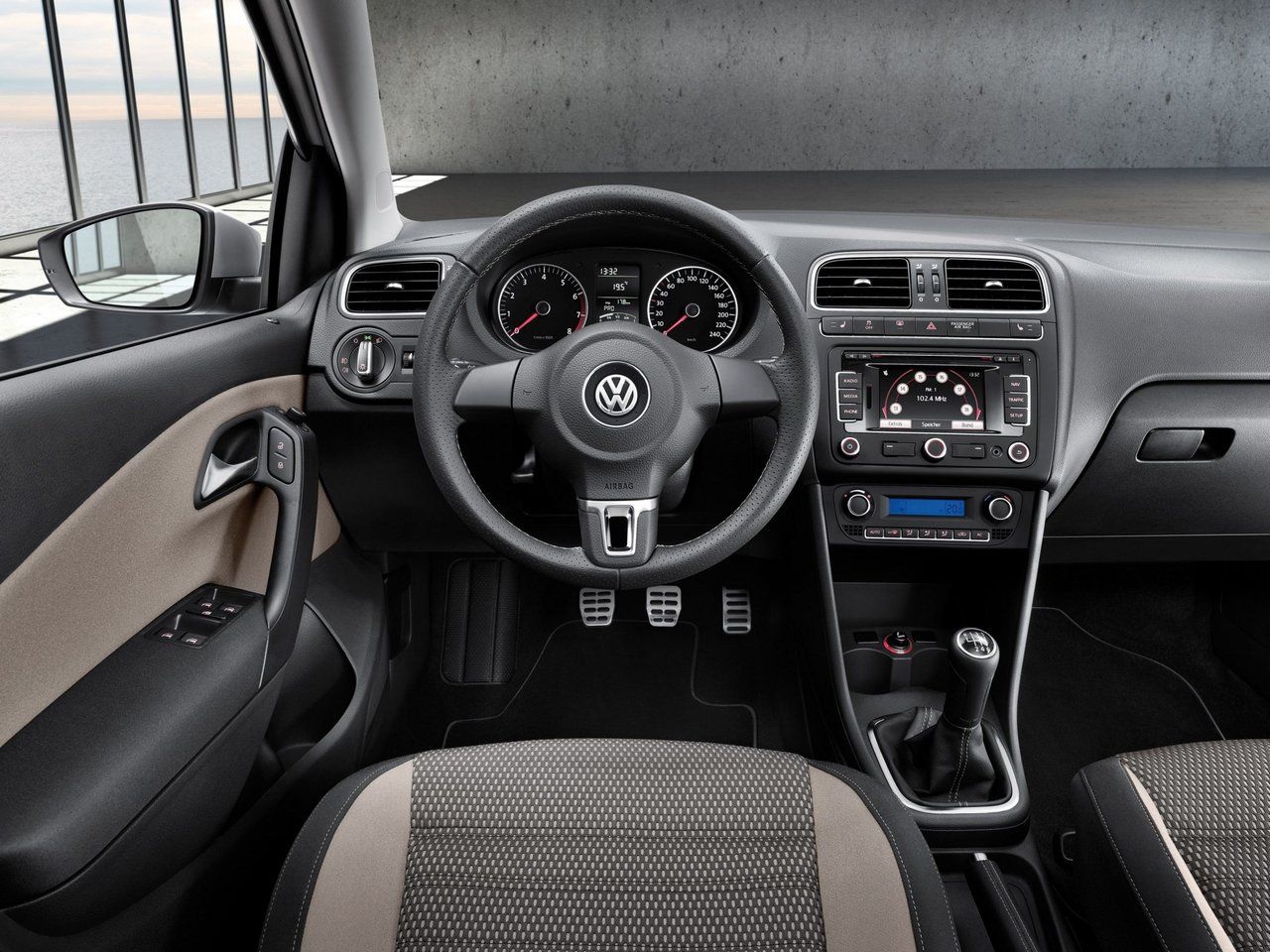 Volkswagen Polo 2011 в комплектации Trendline