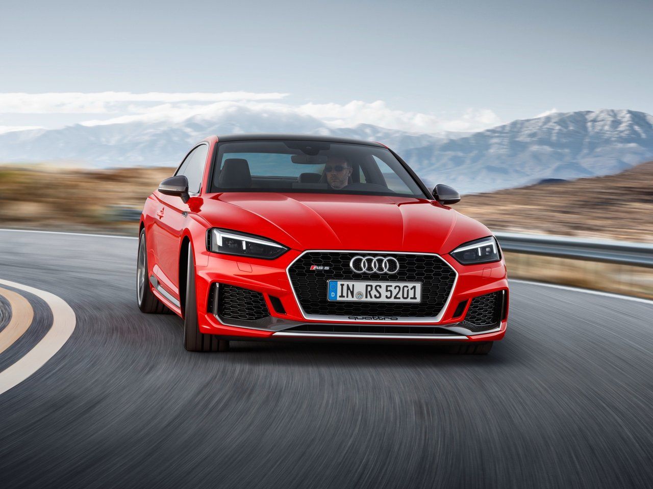 Audi rs5 Red