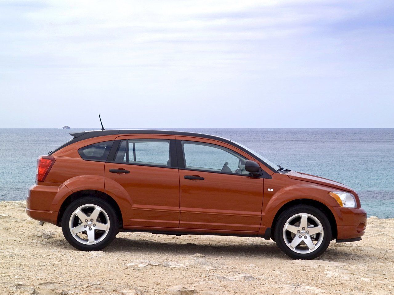 Dodge caliber фото