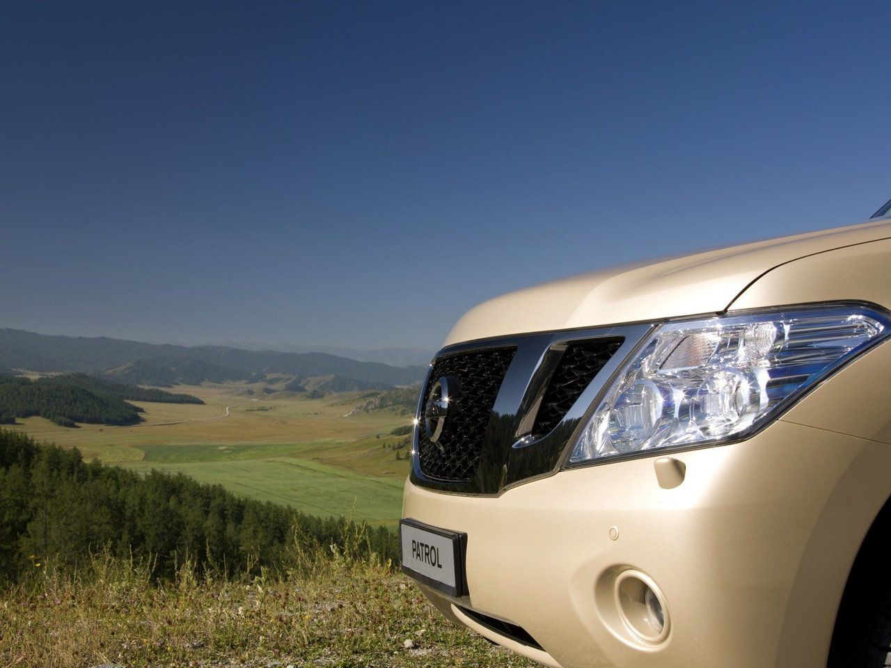 Nissan Patrol y62 2010