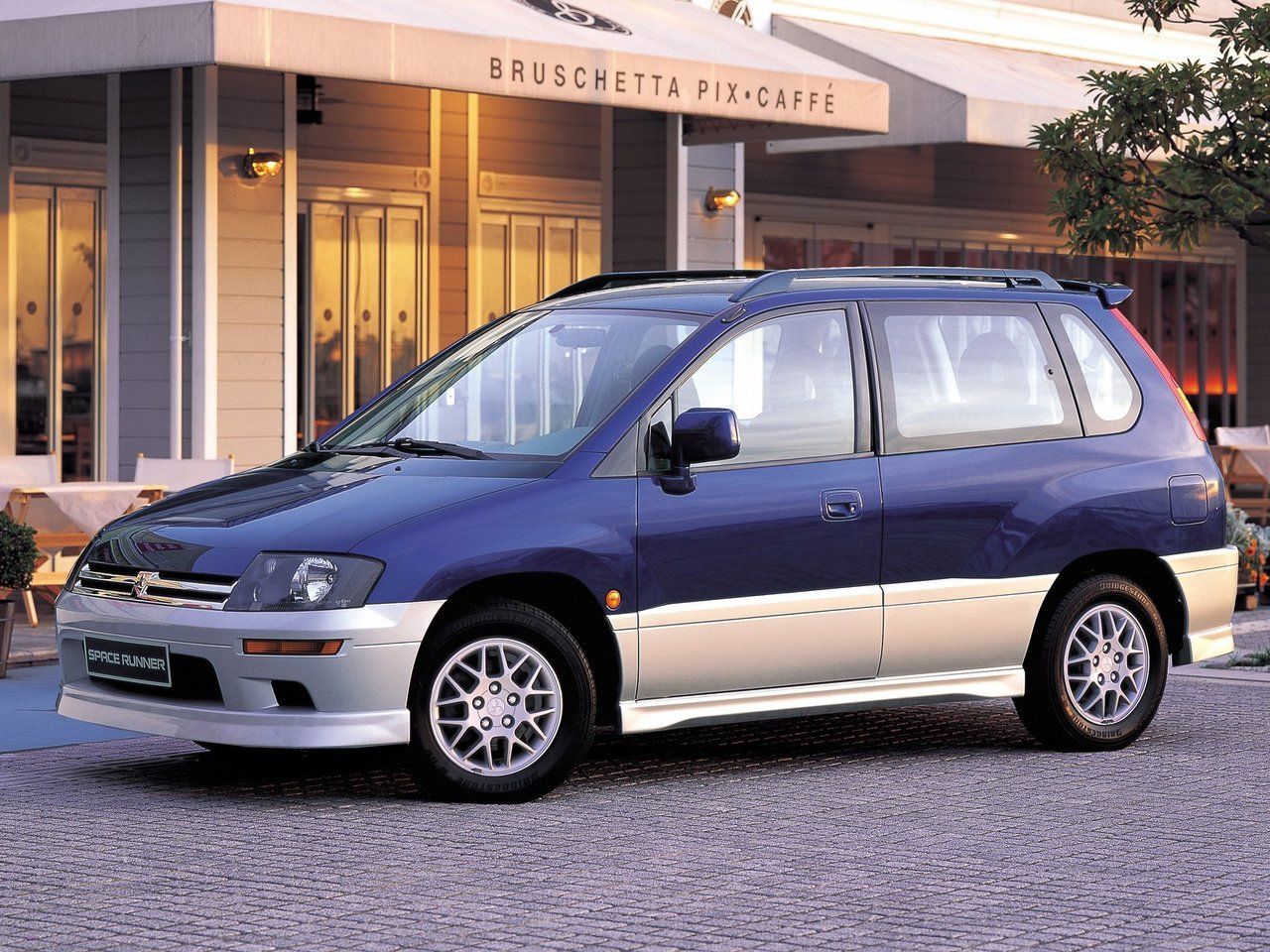 Mitsubishi Space Runner II 1999 – 2002 Компактвэн: кузов, класс, тип и  объём двигателя, коробка передач, разгон, фото - CarsWeek.ru