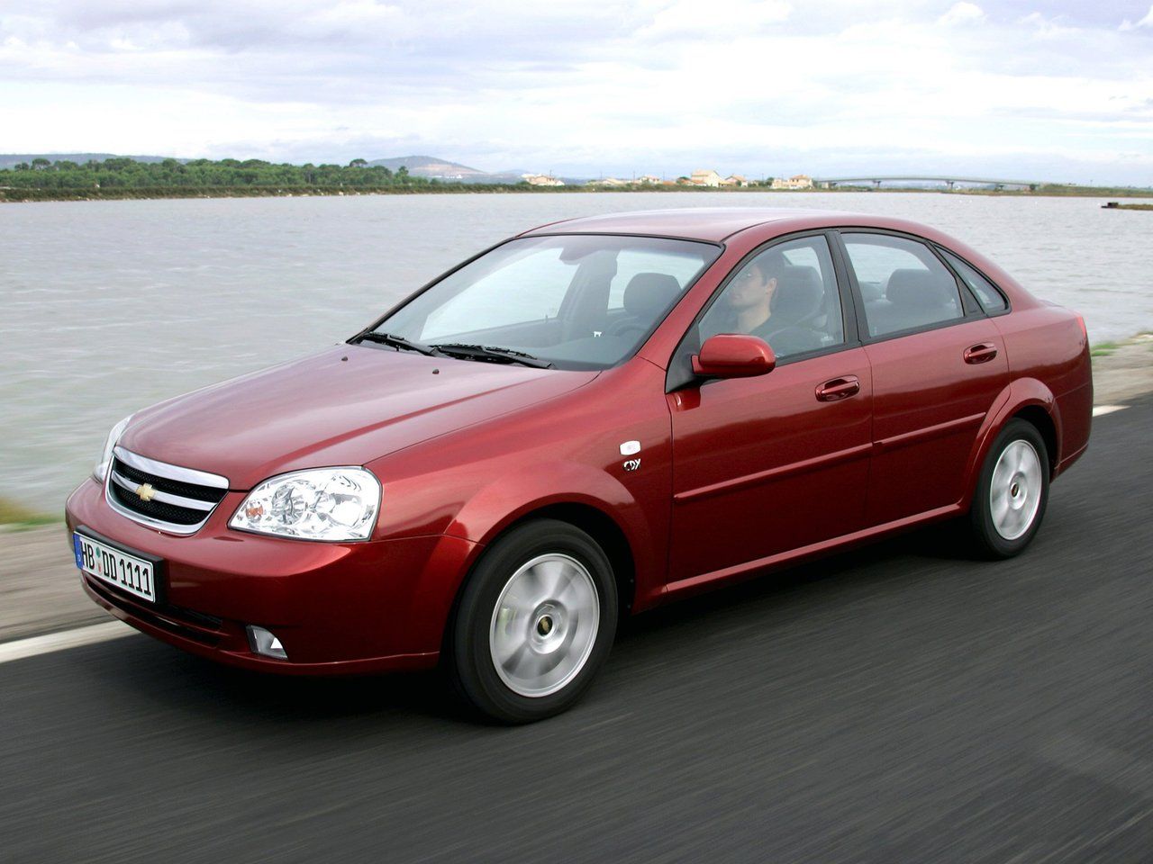 Chevrolet Lacetti 2004 – 2013 Седан: кузов, класс, тип и объём двигателя,  коробка передач, разгон, фото - CarsWeek.ru