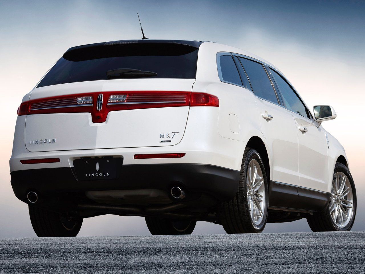 Lincoln MKS I Рестайлинг