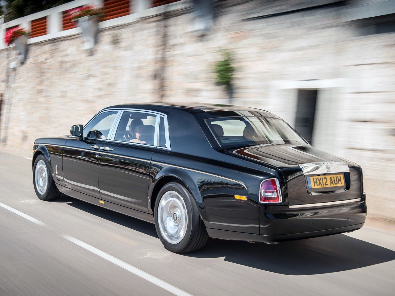 Фото rolls royce phantom