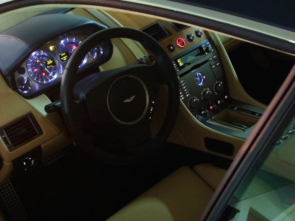 Aston Martin db9 2006 салон