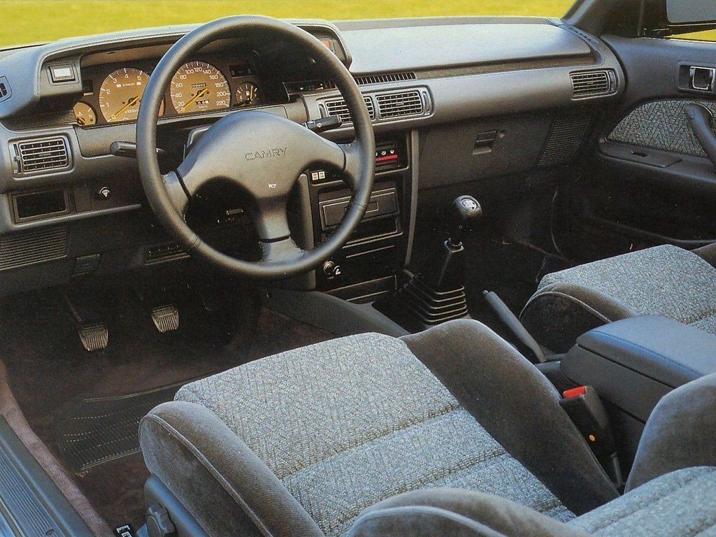 Toyota Camry 1987 универсал