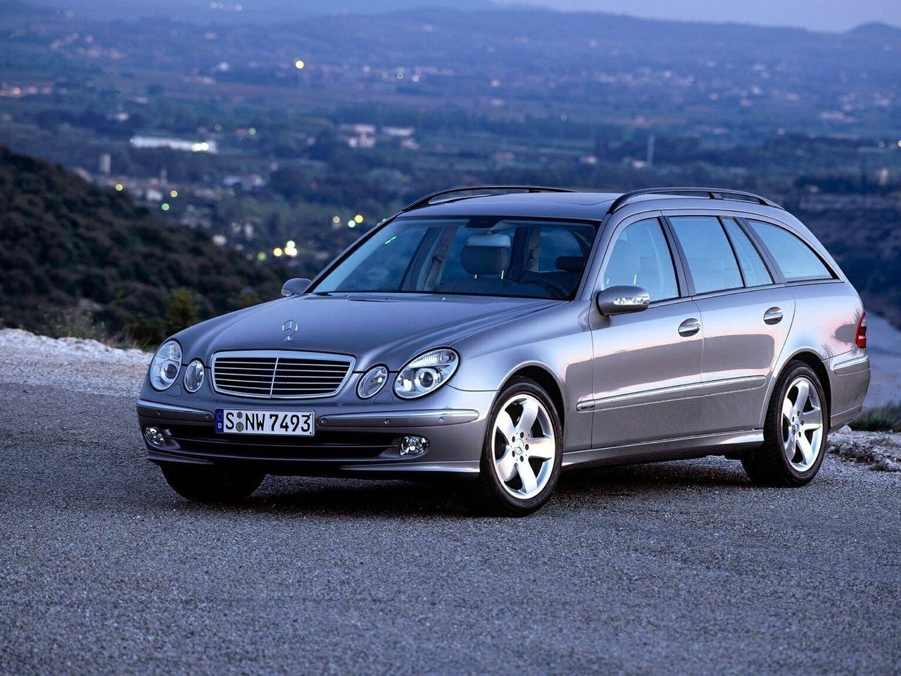 Mercedes Benz e320 w211