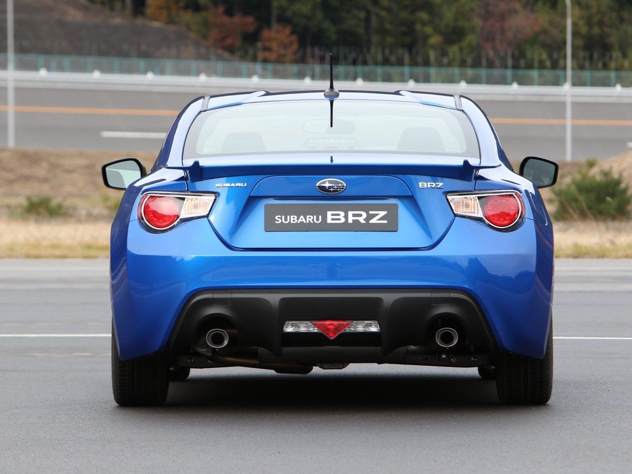 Subaru brz фото