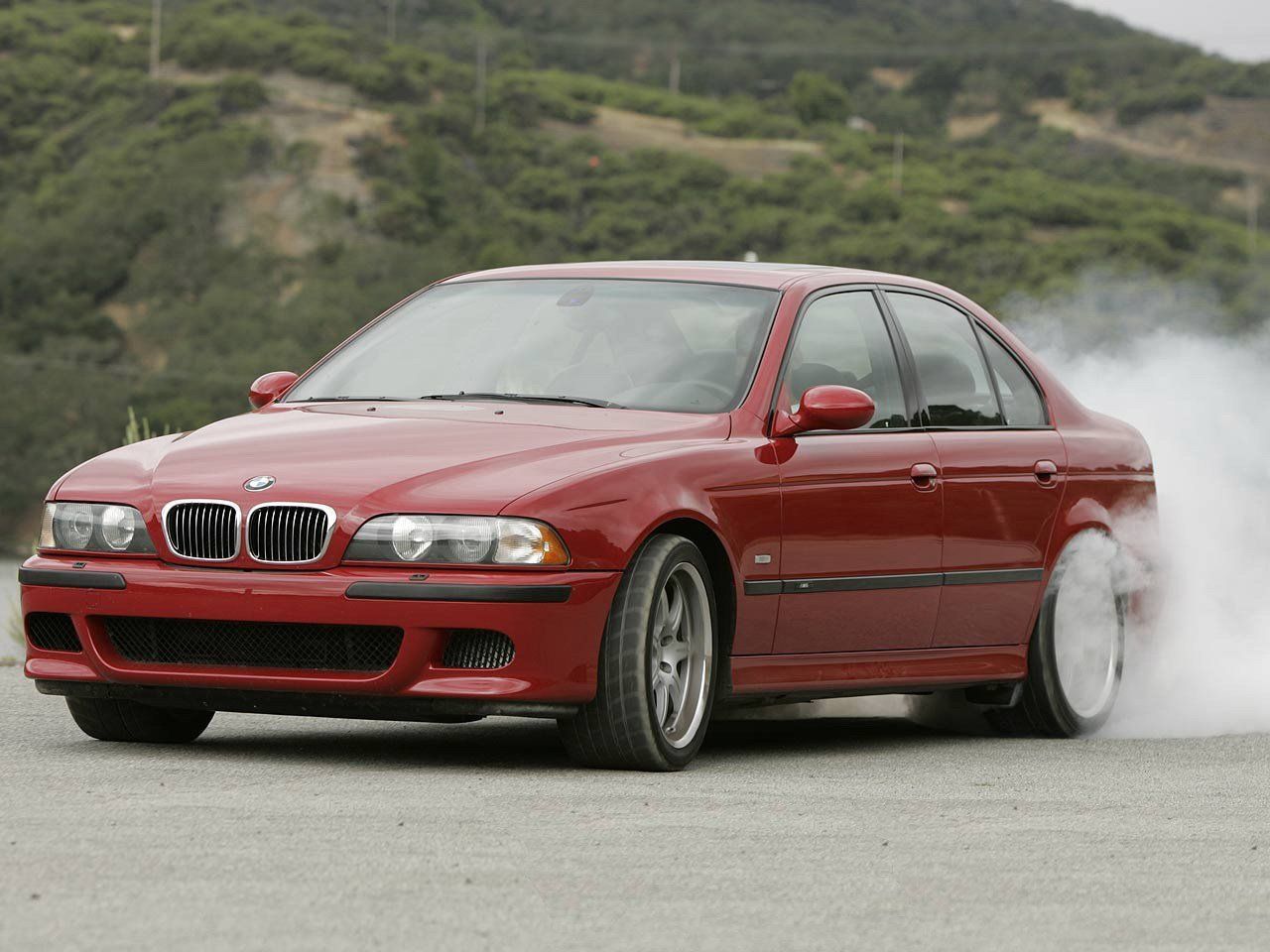 BMW M5 III (E39) 1998 – 2003 Седан: кузов, класс, тип и объём двигателя,  коробка передач, разгон, фото - CarsWeek.ru