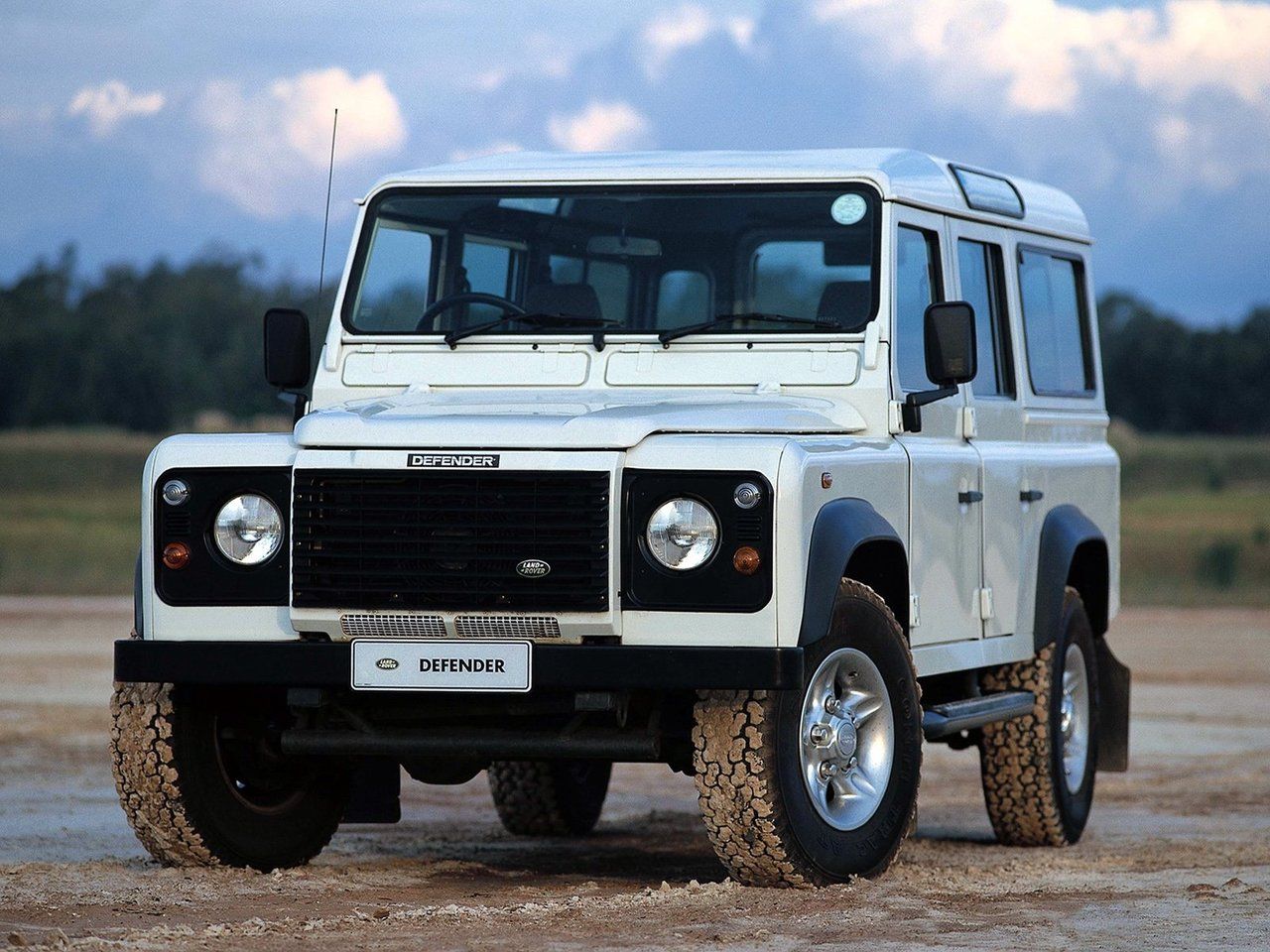 Land rover фото defender