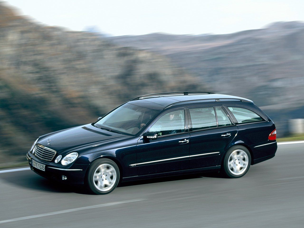 Mercedes-Benz E-klasse III (W211, S211) Рестайлинг 2006 – 2009 Универсал 5  дв.: кузов, класс, тип и объём двигателя, коробка передач, разгон, фото -  CarsWeek.ru