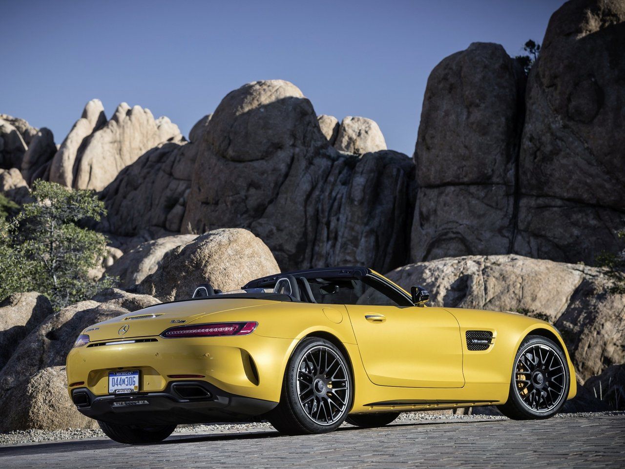 Мерседес AMG gt Roadster 2017