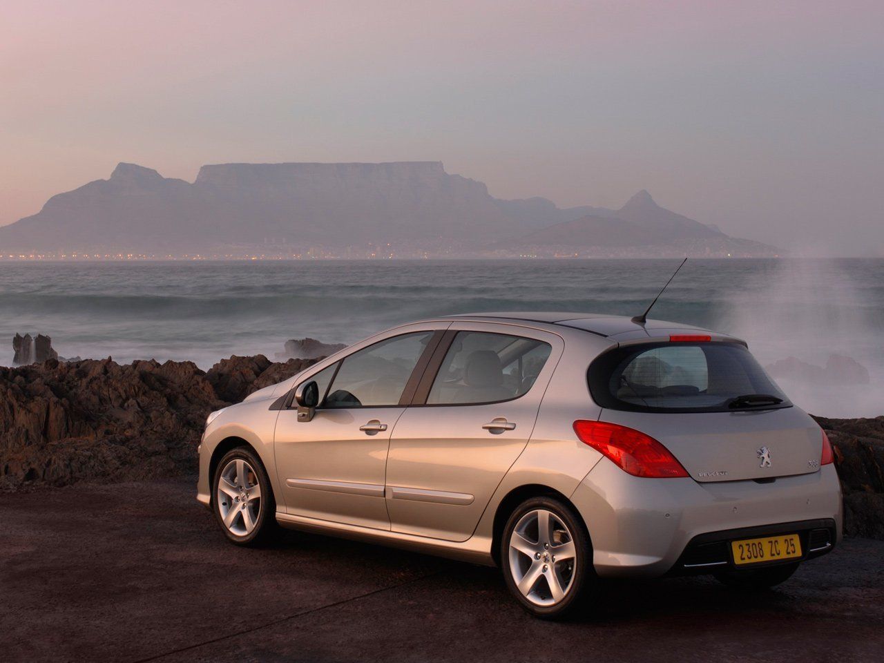 Peugeot 308 фото 308