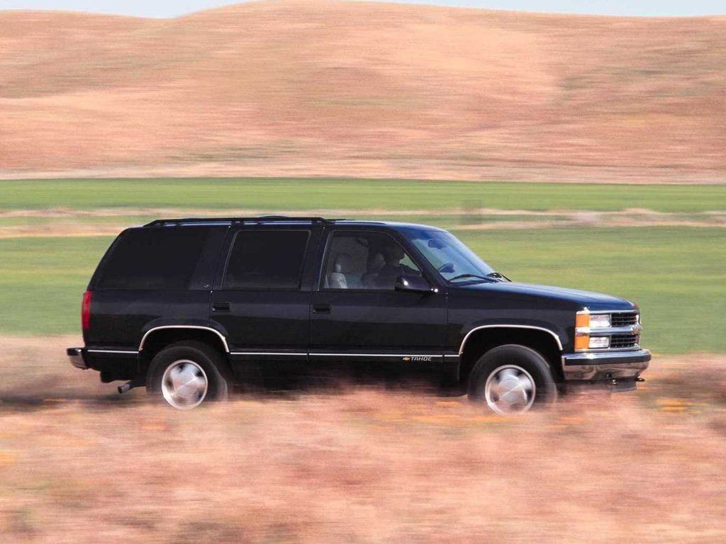 Chevrolet Tahoe Suburban 1999