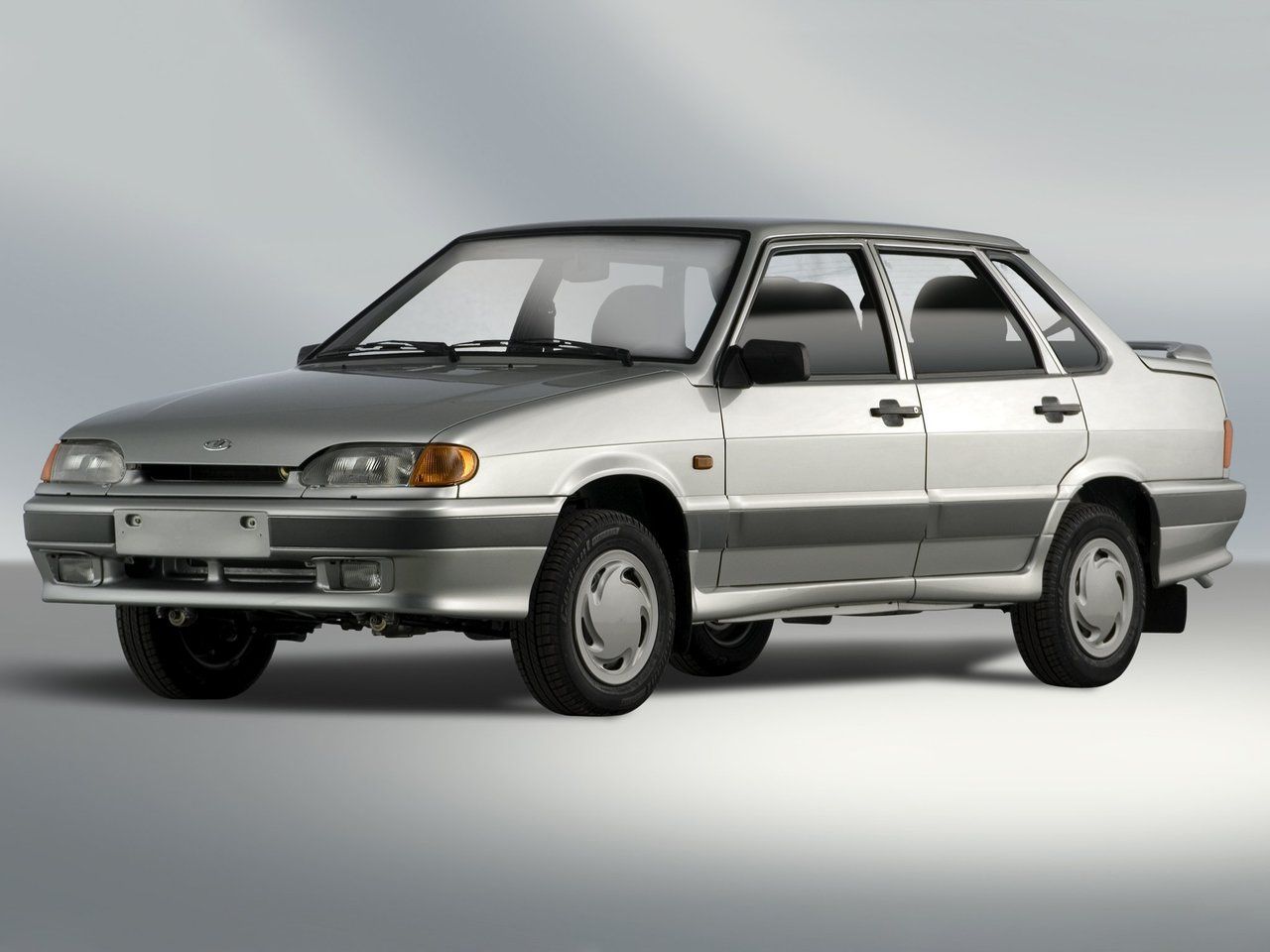 LADA (ВАЗ) 2115 1997 – 2012 Седан: кузов, класс, тип и объём двигателя,  коробка передач, разгон, фото - CarsWeek.ru