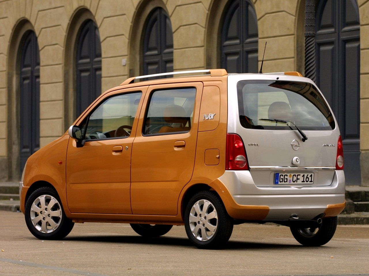 Opel Agila 2000