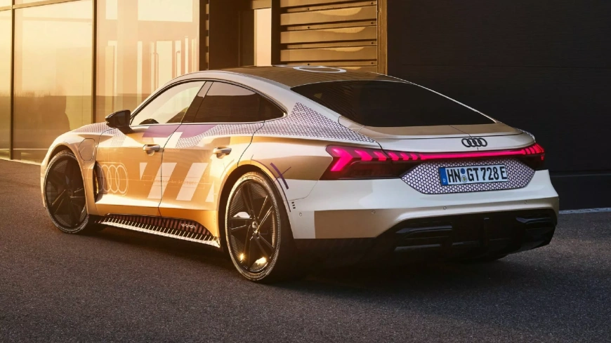 2025-Audi-E-Tron-GT-Prototype-3s-2048x1152.webp