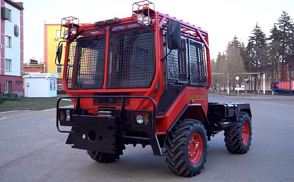 МТЗ представил новый полноприводный трактор BELARUS ТЛ-120